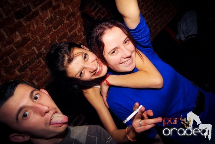 Party time în Escape, 