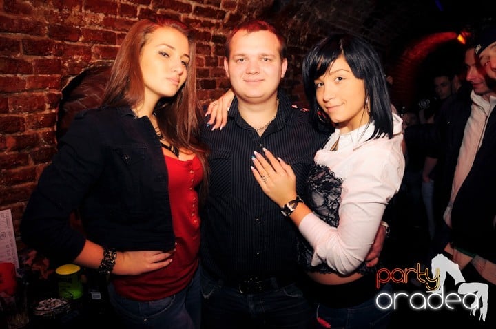 Party time în Escape, 