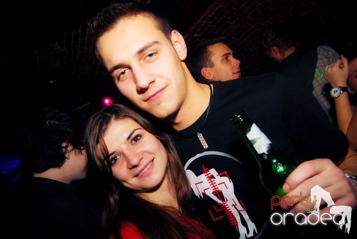 Party time în Escape, 