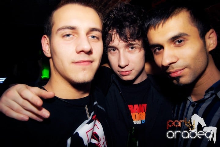 Party time în Escape, 