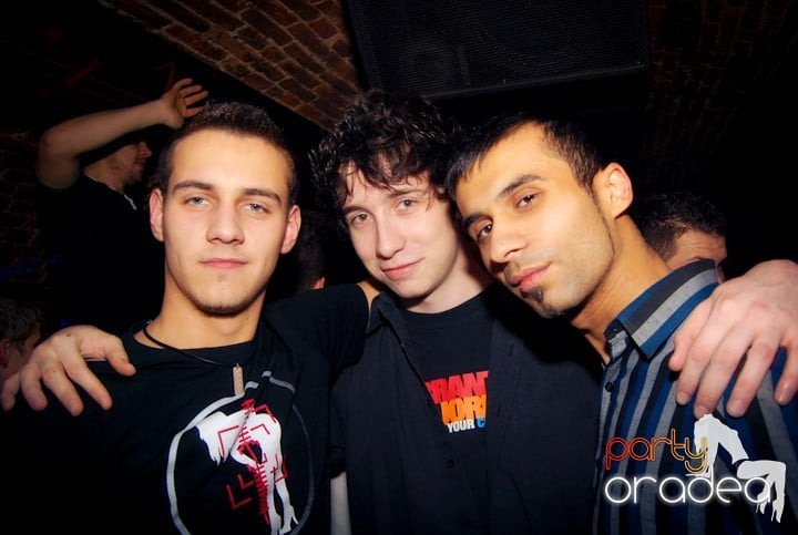 Party time în Escape, 