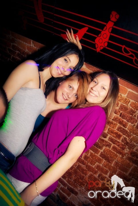 Party time în Escape, 