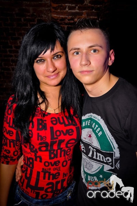 Party Time în Escape, 