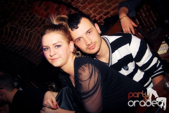 Party time în Escape, 