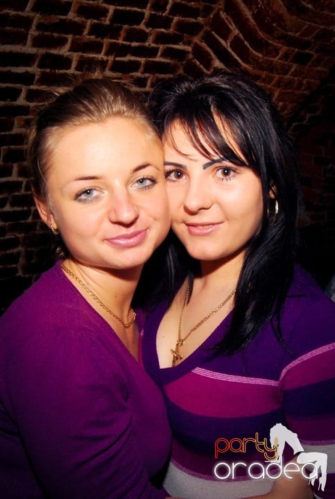 Party time în Escape, 