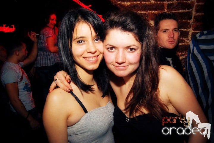 Party time în Escape, 