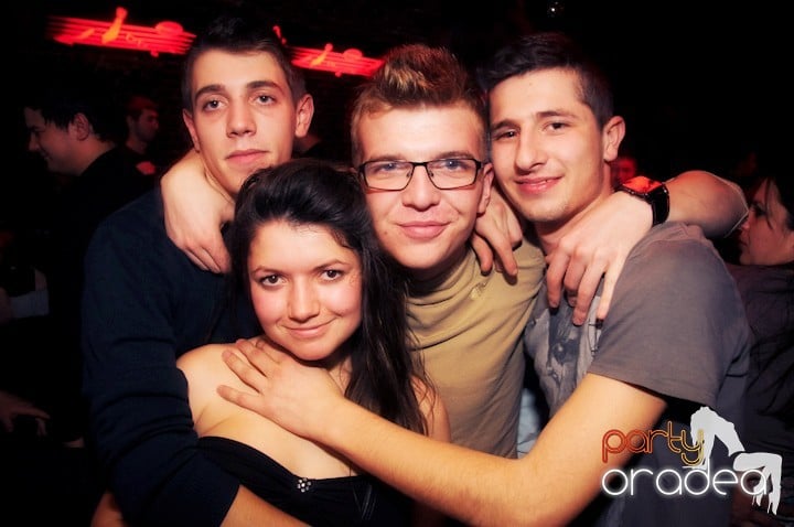 Party time în Escape, 