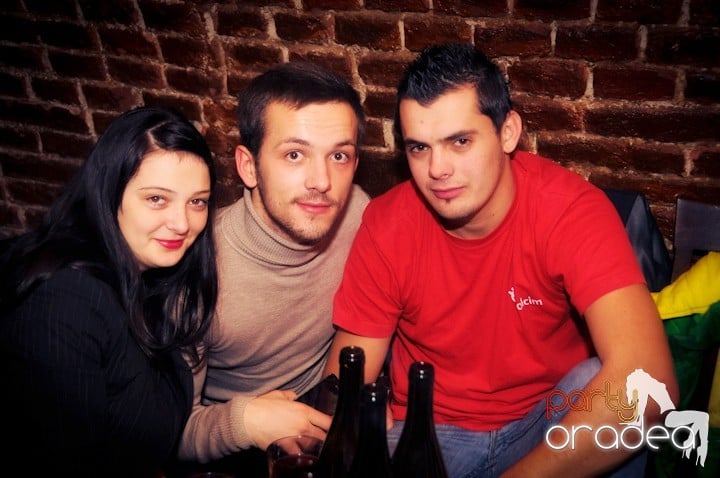 Party time în Escape, 