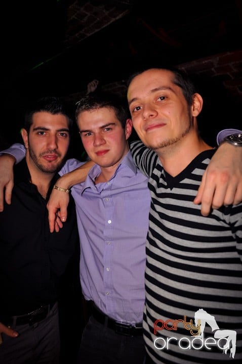 Party Time în Escape, 