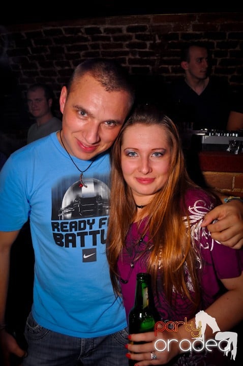 Party Time în Escape, 