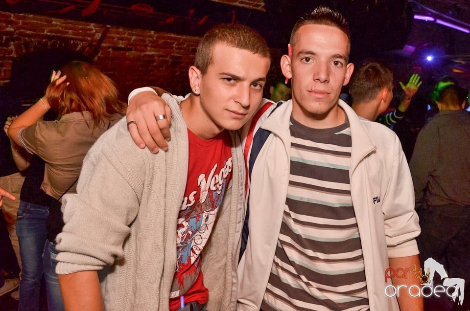 Party Tonight @ Club Escape,