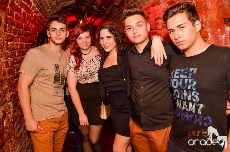 Party Tonight @ Club Escape,