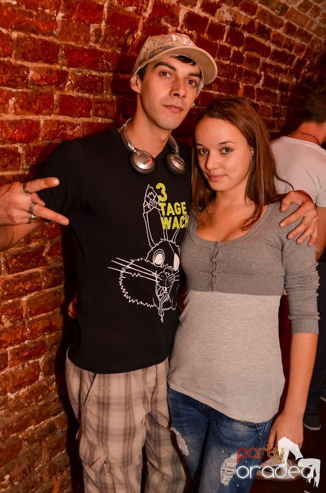 Party Tonight @ Club Escape, 