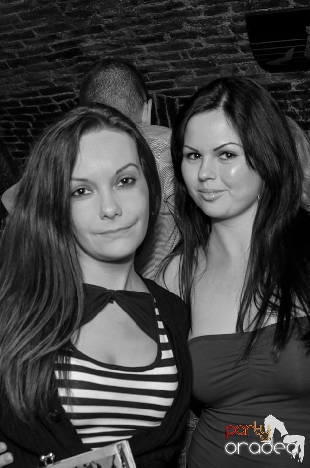 Party Tonight @ Club Escape, 