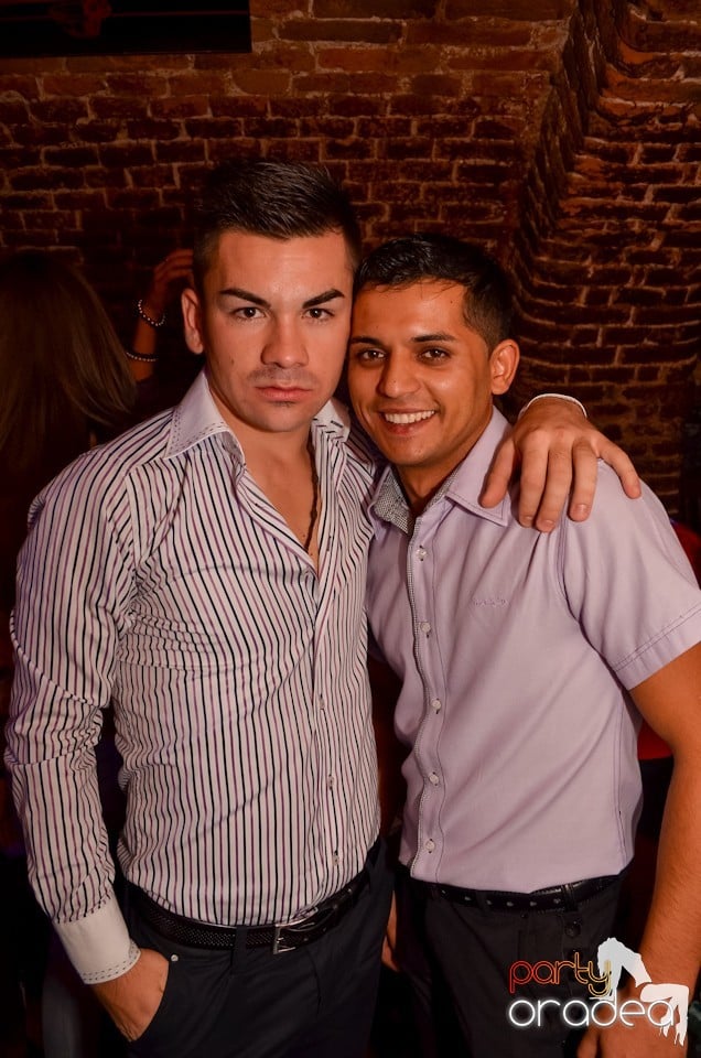 Party Tonight @ Club Escape, 