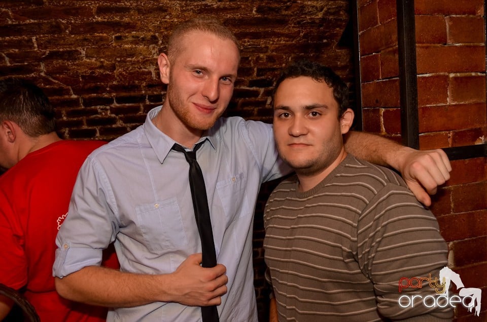 Party Tonight @ Club Escape, 