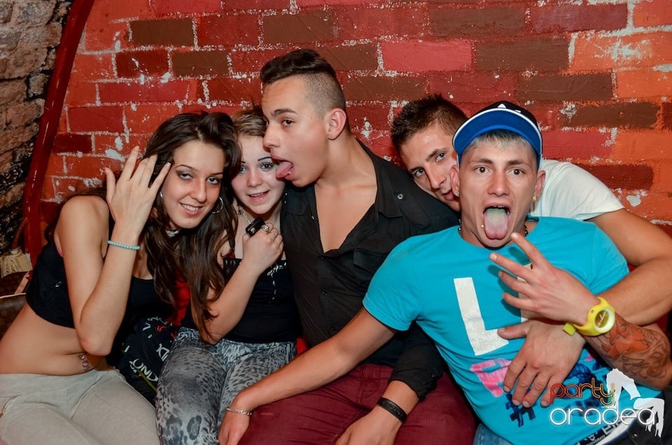 Party Tonight @ Club Escape, 