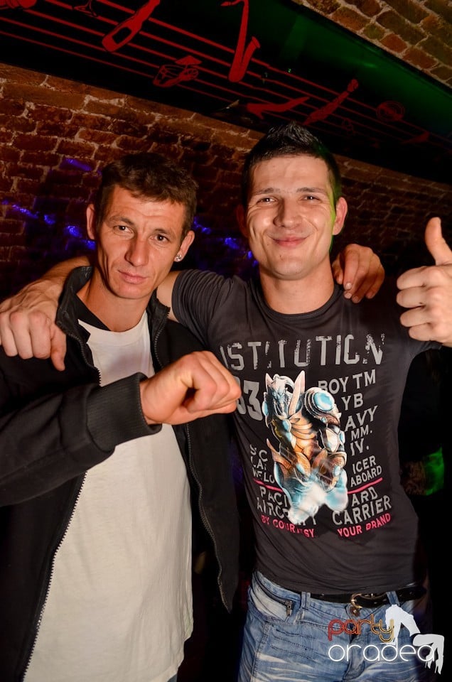 Party Tonight @ Club Escape, 