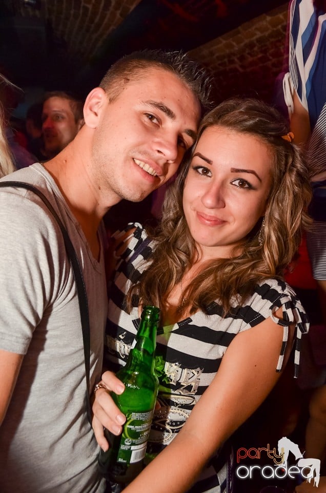 Party Tonight @ Club Escape,