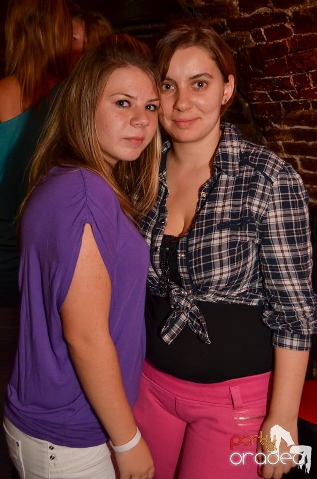 Party Tonight @ Club Escape, 