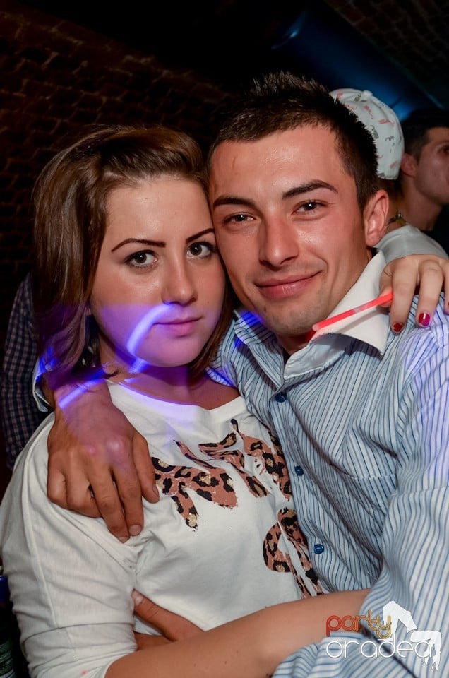 Party Tonight @ Club Escape, 