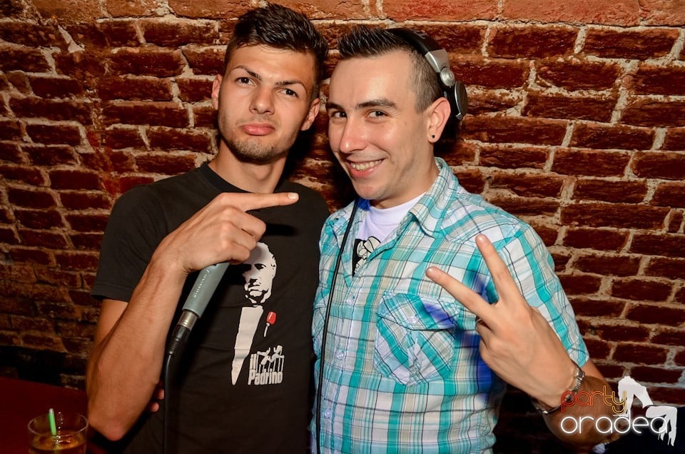 Party Tonight @ Club Escape, 