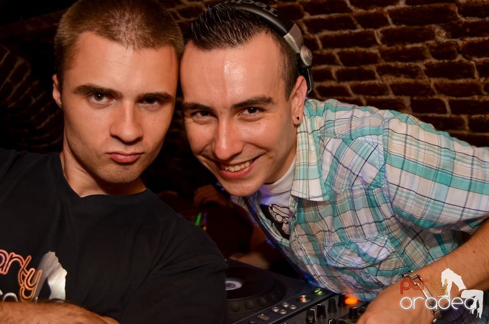 Party Tonight @ Club Escape, 