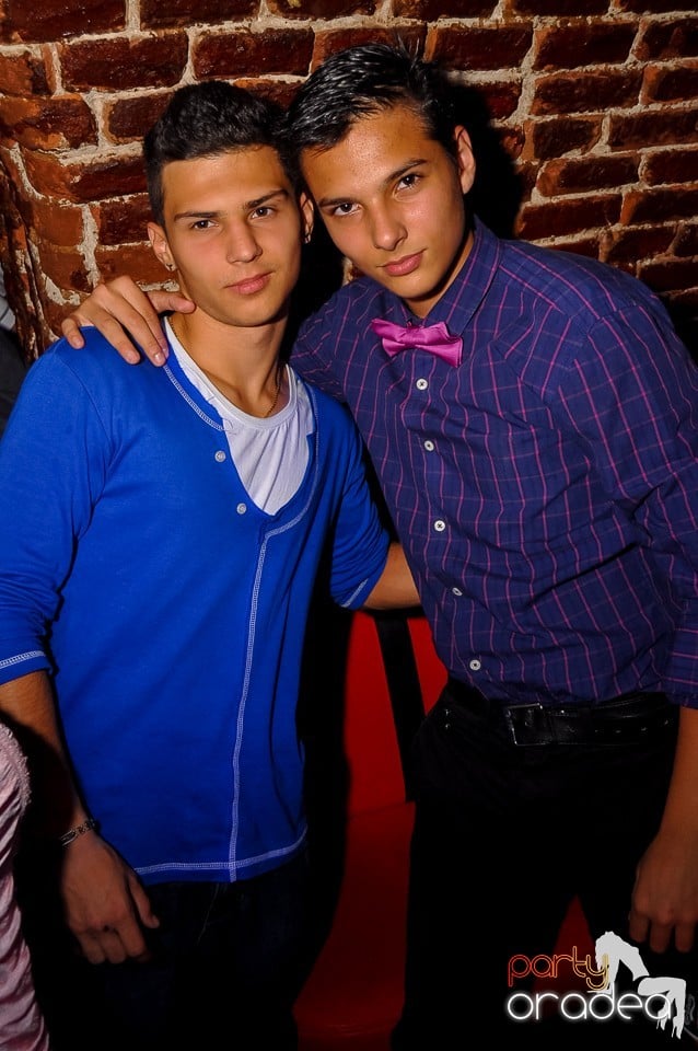 Party Tonight @ Club Escape, 