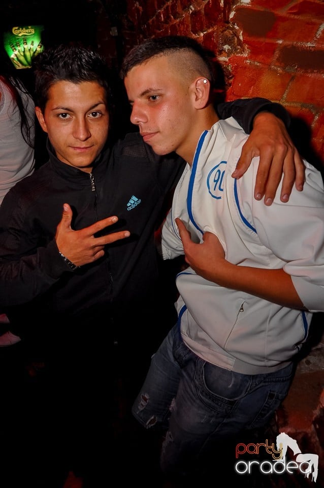 Party Tonight @ Club Escape, 