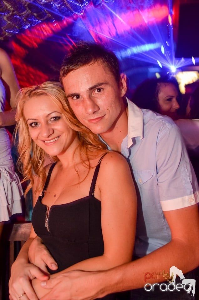 Party Tonight @ Club Escape,