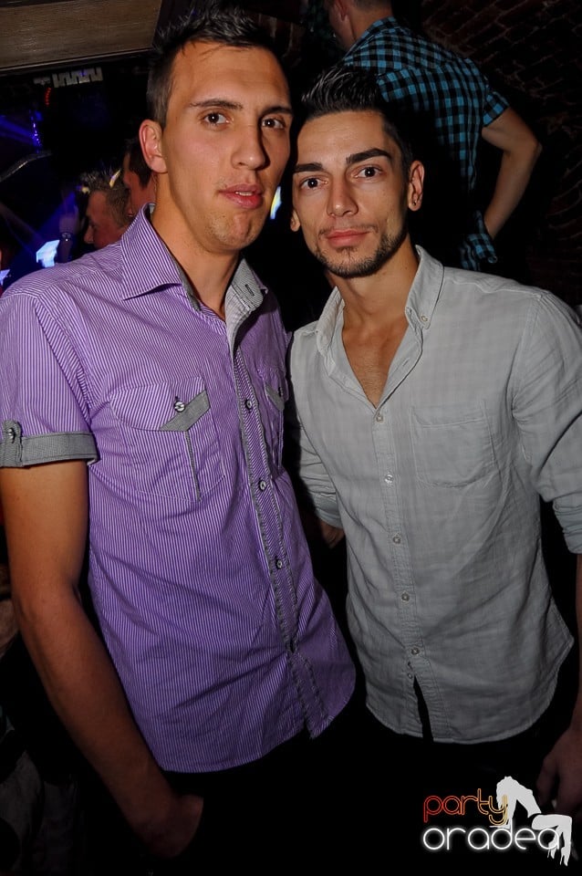 Party Tonight @ Club Escape, 