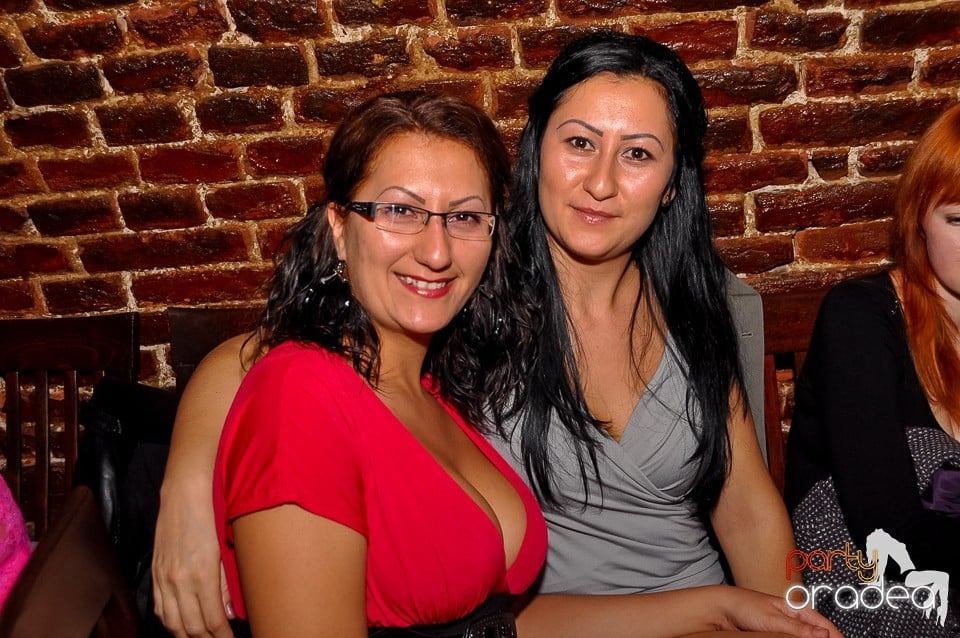 Party Tonight @ Club Escape, 