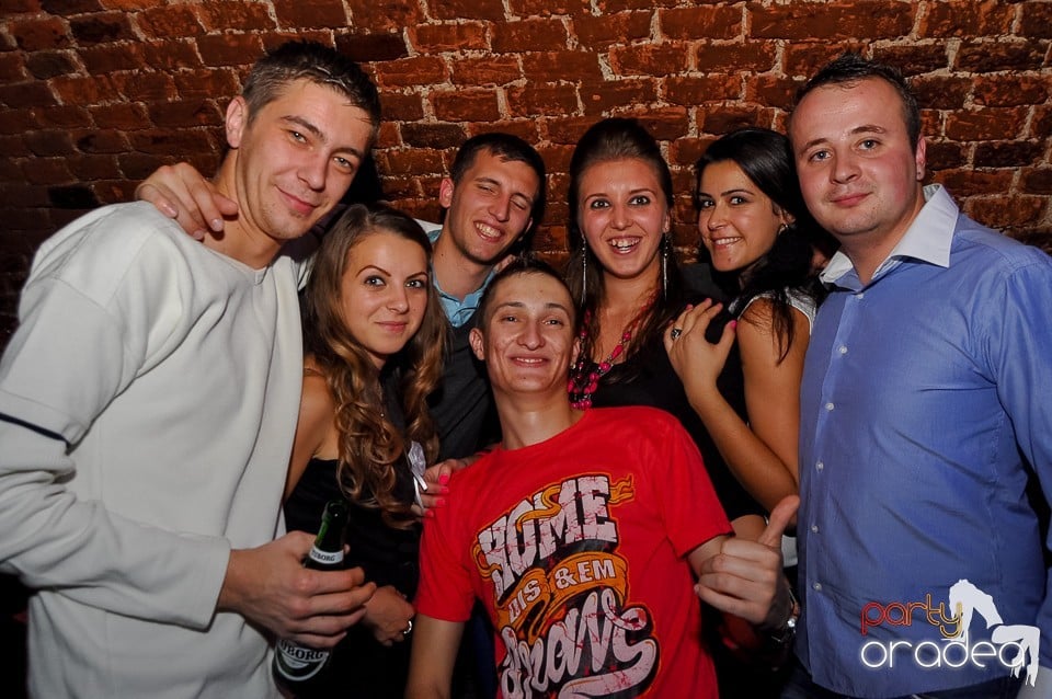 Party Tonight @ Club Escape, 