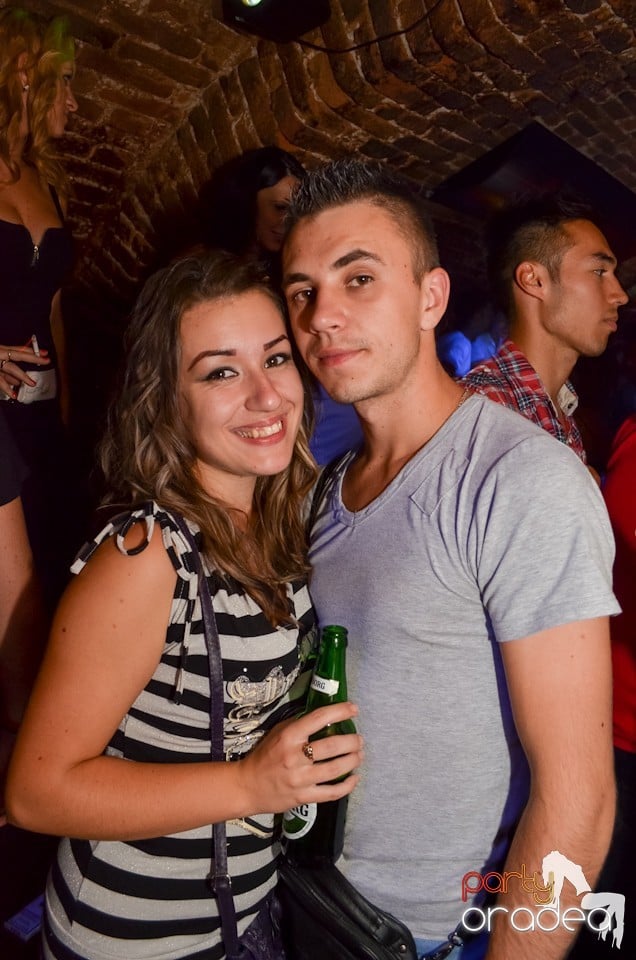 Party Tonight @ Club Escape,