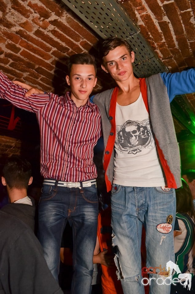 Party Tonight @ Club Escape,
