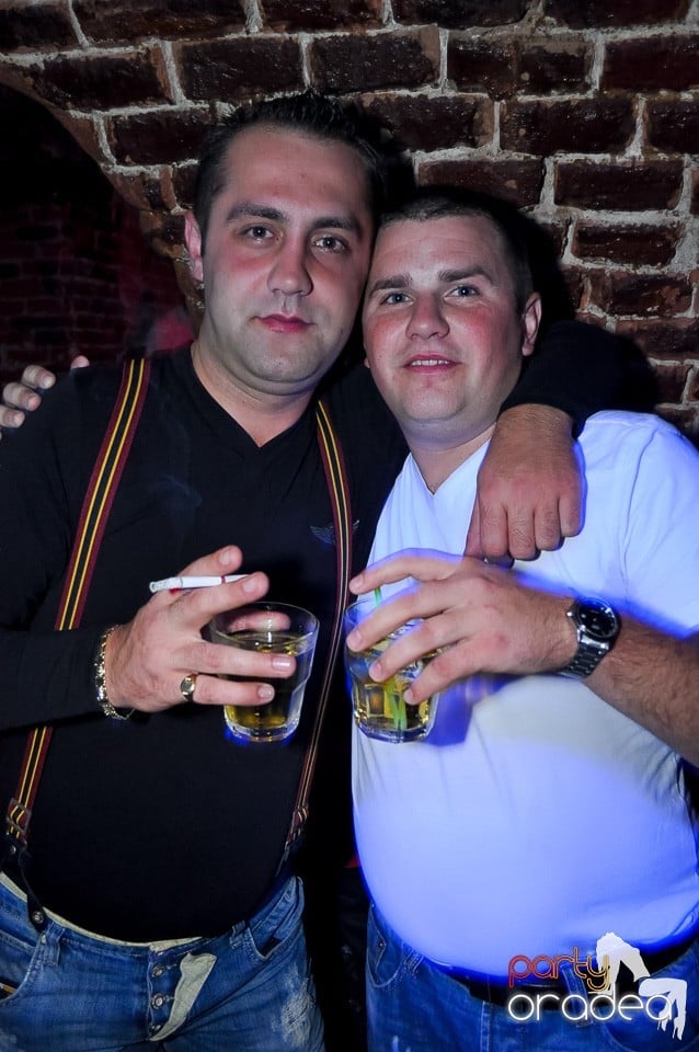 Party Tonight @ Club Escape, 