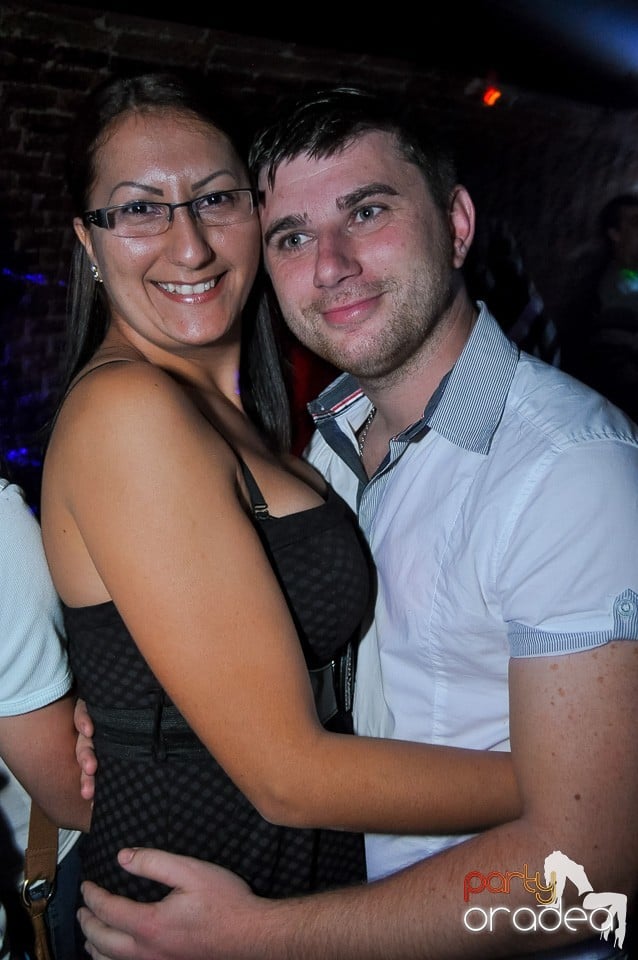 Party Tonight @ Club Escape, 