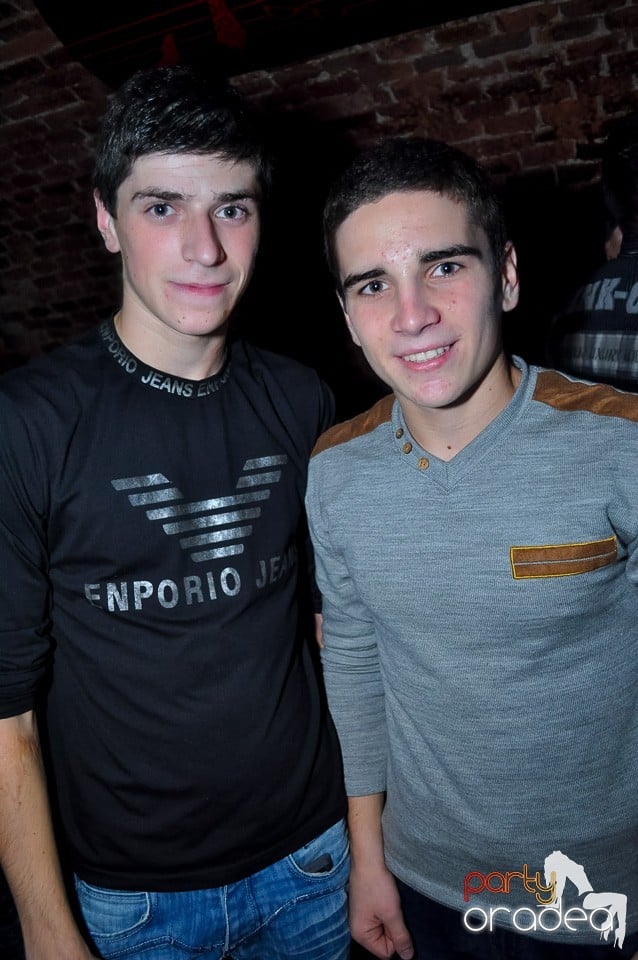 Party Tonight @ Club Escape, 