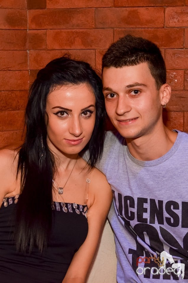 Party Tonight @ Club Escape,