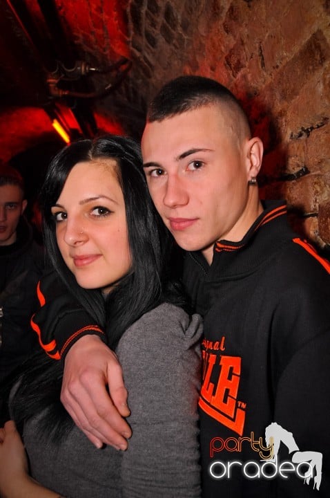 Party vineri în Club Escape, 