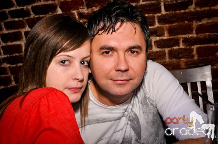 Party vineri în Club Escape, 