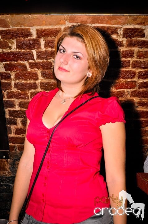 Party vineri în Club Escape, 