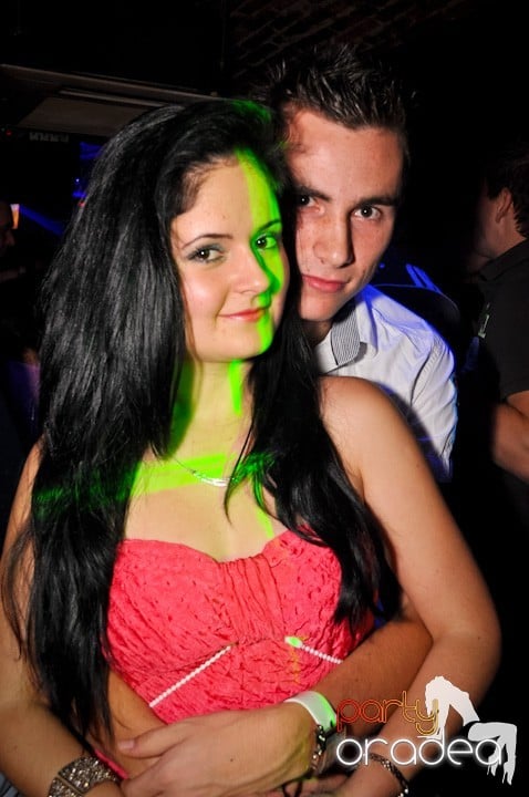 Party vineri în Club Escape, 