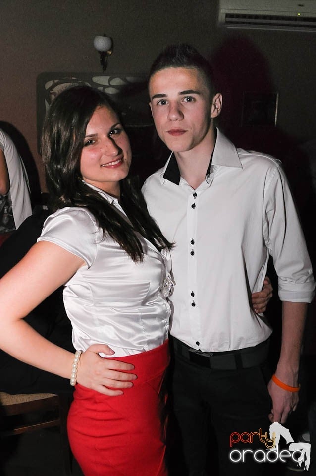 Party weekend în Chanson Café, 