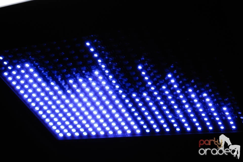 Party weekend în Chanson Café, 