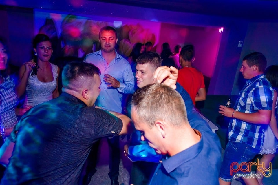 Party With Dj Biro, 