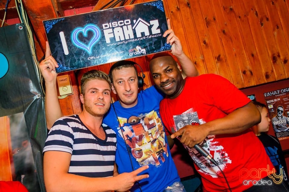 Party With Dj Wallas, Mc Dizzy & Bozsek Márk, 