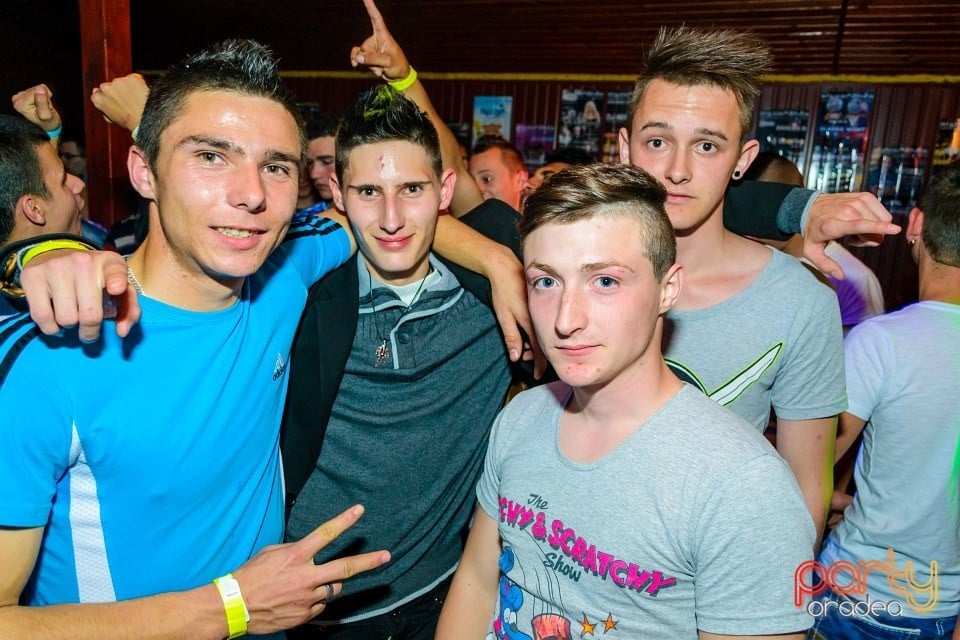 Party With Dj Wallas, Mc Dizzy & Bozsek Márk, 