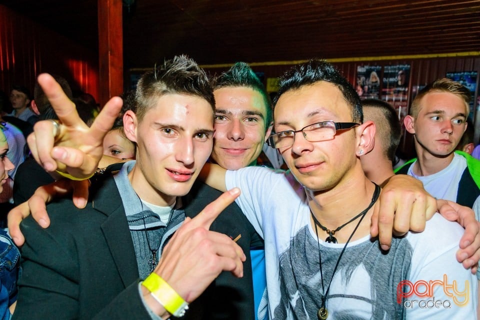 Party With Dj Wallas, Mc Dizzy & Bozsek Márk, 