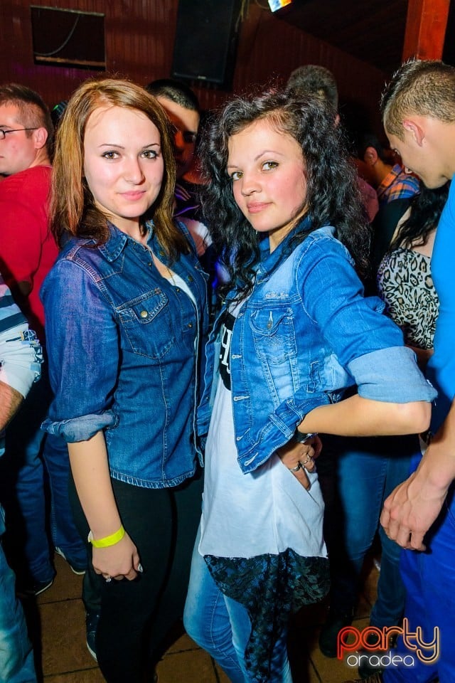 Party With Dj Wallas, Mc Dizzy & Bozsek Márk,